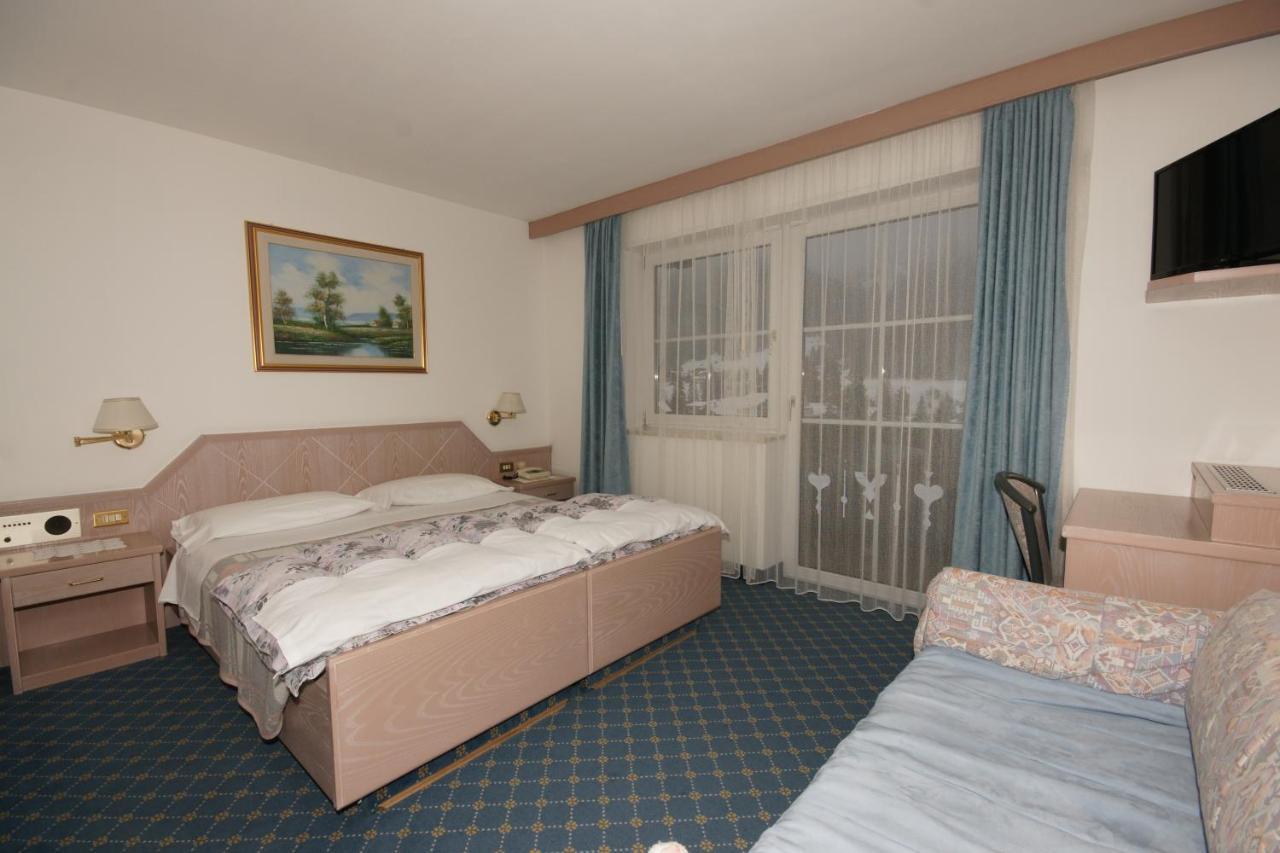 Hotel Villa Mozart ポッツァ・ディ・ファッサ エクステリア 写真