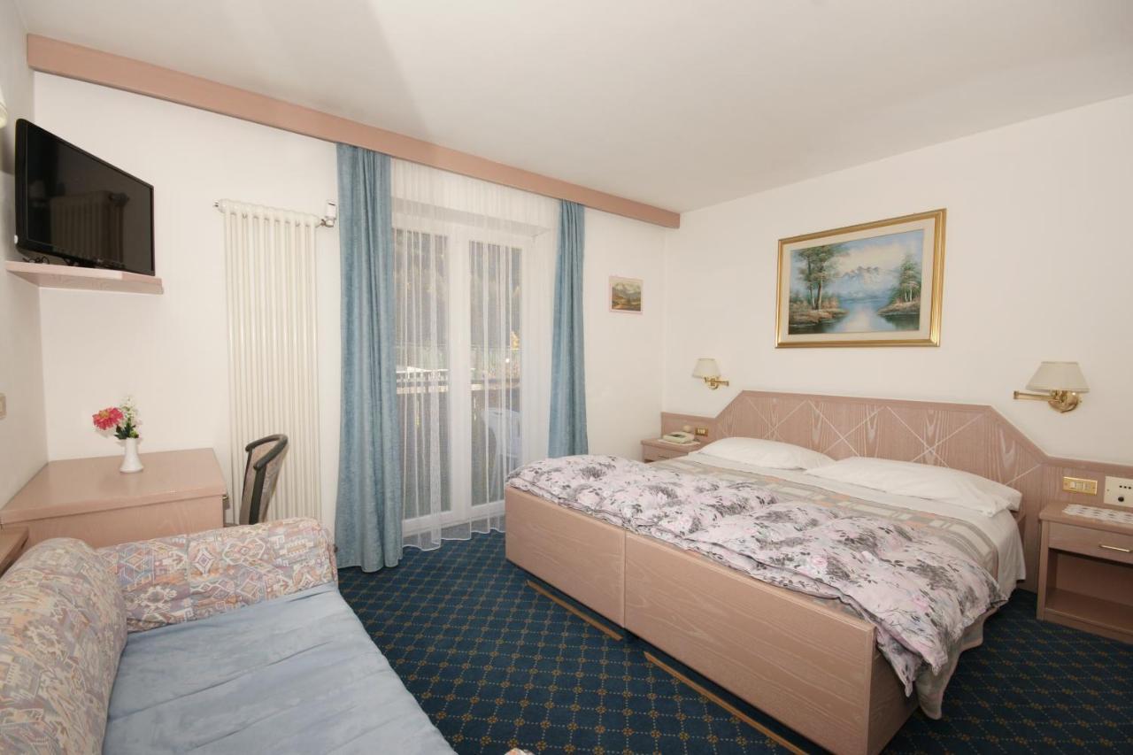 Hotel Villa Mozart ポッツァ・ディ・ファッサ エクステリア 写真